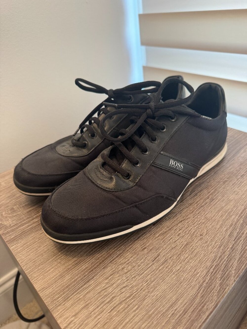 HUGO BOSS Black Low-Top Sneakers Mens Size 10.5 | Fabric & Leather